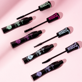 MASCARA DE PESTAÑAS A PRUEBA DE AGUA 13.5gr DFAI